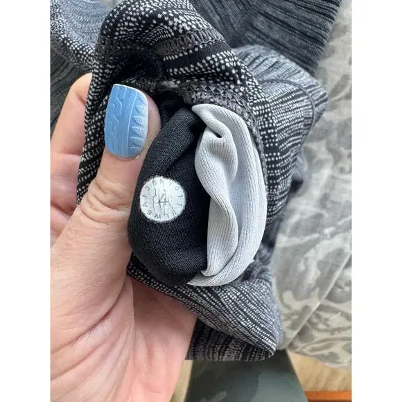 Lululemon Cropped Leggings - Picture 3 of 3